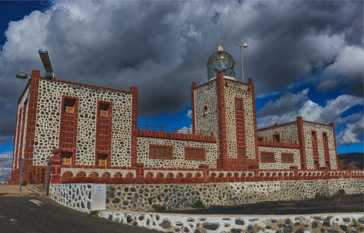 De Vuurtoren van Entallada op Fuerteventura, met een adembenemend uitzicht op de oceaan*****************************