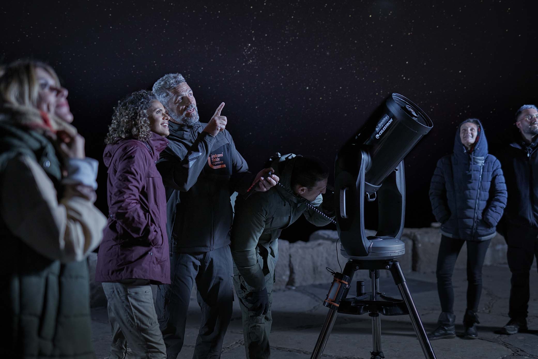 Stargazing with a Starlight guide during the Mount Teide night tour