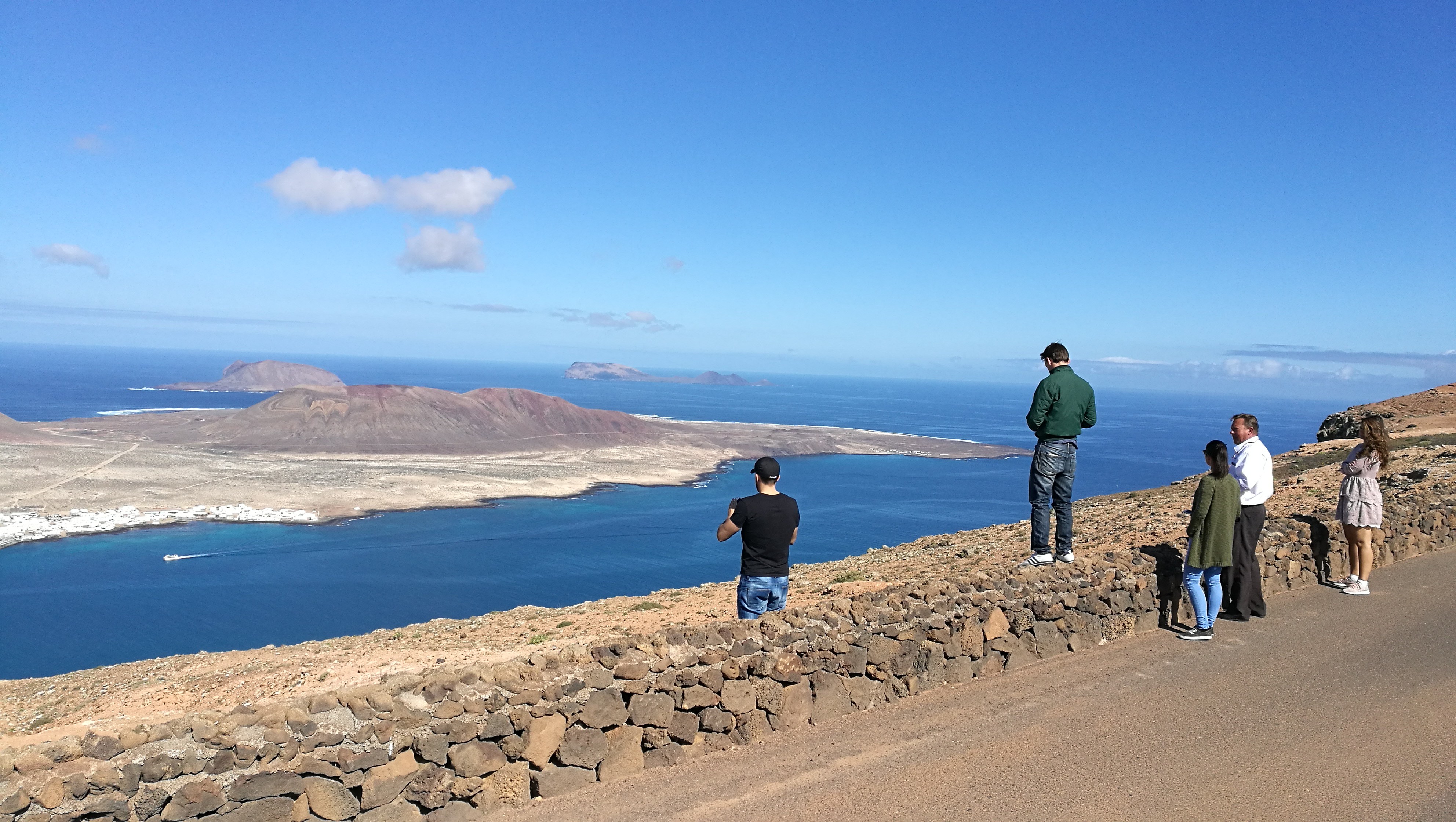 Excursie naar het noorden van Lanzarote bij het Mirador del Río met uitzicht op La Graciosa