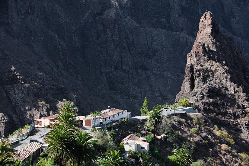 Vista sulla Borgata di Masca nell'escursione Jeep Safari in privato