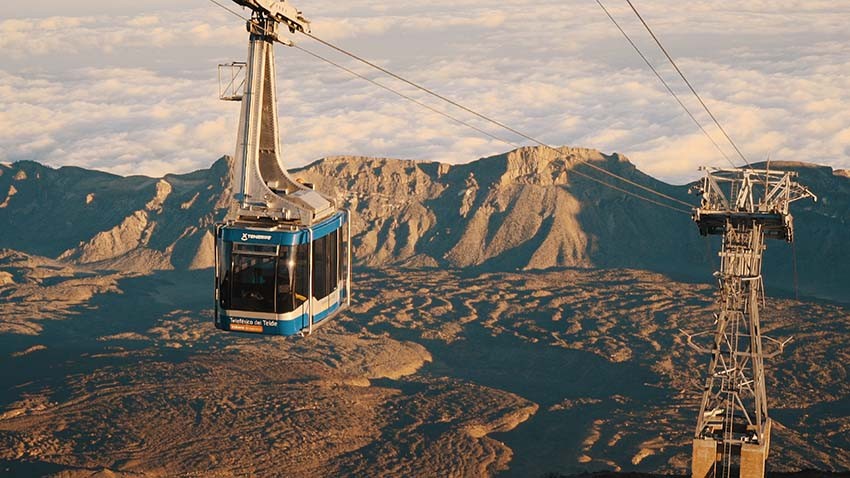 One of the cabins of the Cable Car on its exclusive ascent to see the sunset from above